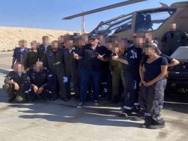 Quentin Tarantino visits southern Israeli base to boost IDF morale