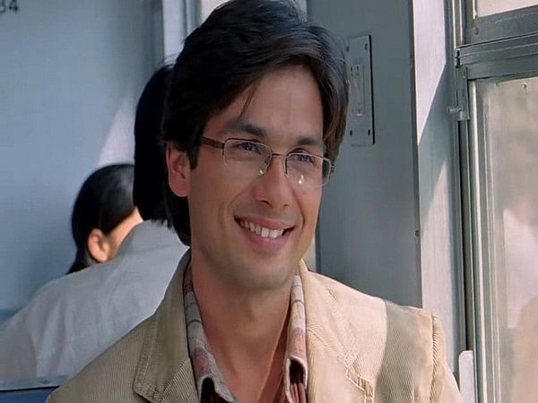 Shahid Kapoor reacts to Mumbai Police's meme on cyber-security