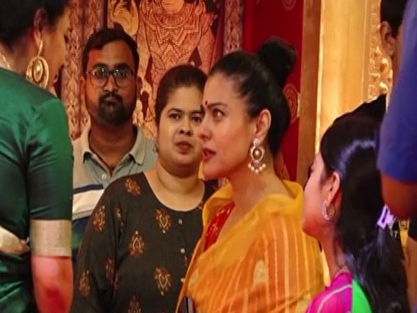 Kajol exudes elegance in yellow saree as she visits Durga Puja pandal in Mumbai