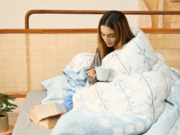 Blankets: Your Ultimate Wingman for Netflix Binges