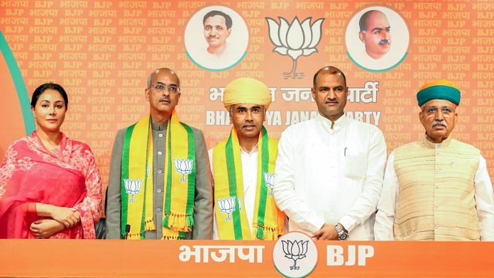 Vishvaraj Singh Mewar (2nd from Left) & Bhawani Singh Kalvi (3rd from Left) join BJP at party HQ in New Delhi, Tuesday | ANI