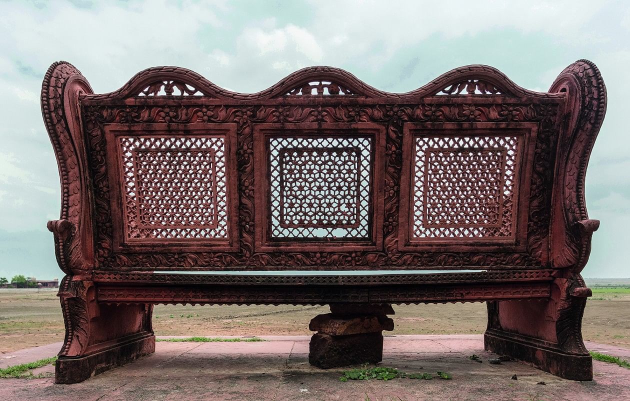 FIGS 15 & 16 Jali bench, Bari, Rajasthan, 19th or early 20th century | Image credit: Abhinav Goswami 