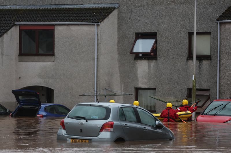 Scotland hit by severe flooding as Storm Babet brings 'exceptional ...