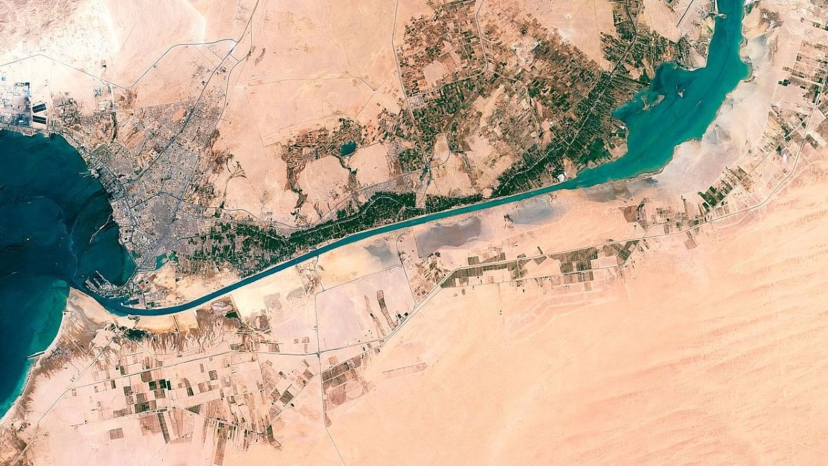 Southern part of Suez Canal in Egypt, as viewed from Hodoyoshi satellite | Commons