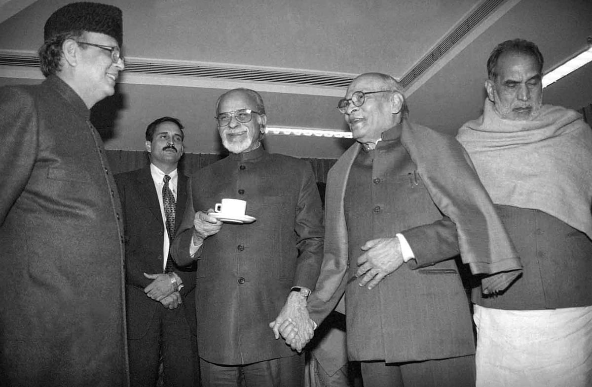 (L-R) Former prime ministers VP Singh, IK Gujral, PV Narasimha Rao and Chandra Shekhar | Photo: Praveen Jain 