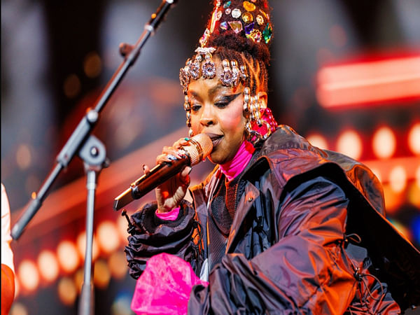 Lauryn Hill postpones her show due to vocal issues