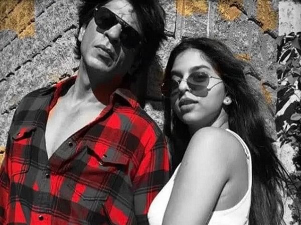 Suhana Khan shares throwback pictures with Shah Rukh Khan on his birthday 