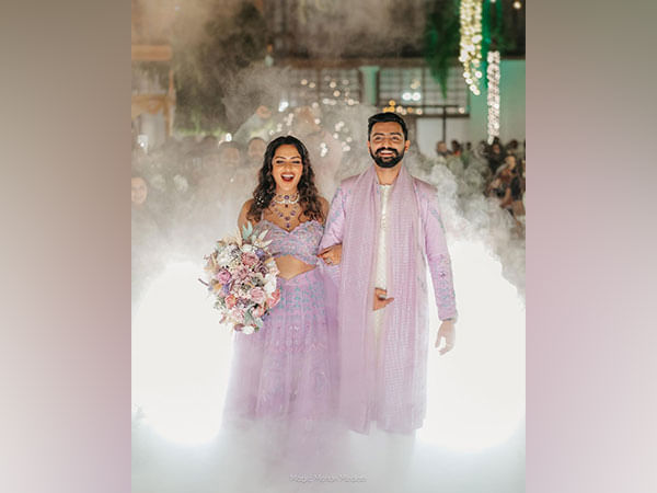 Actor Amala Paul gets married to Jagat Desai, posts pictures Actor Amala Paul gets married to Jagat Desai, posts pictures