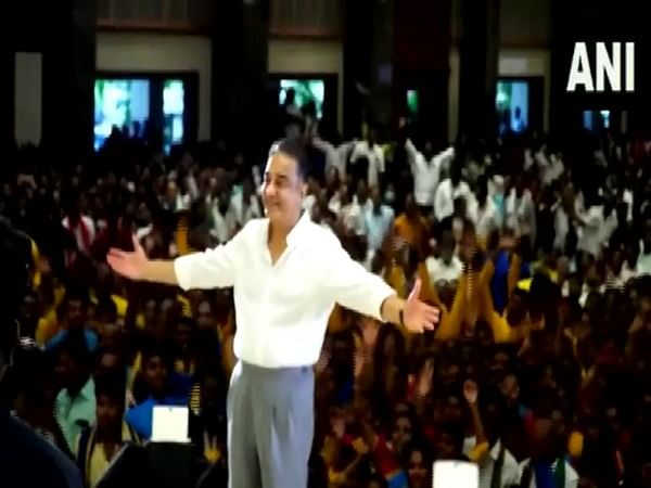 Kamal Hassan celebrates his 69th birthday with fans