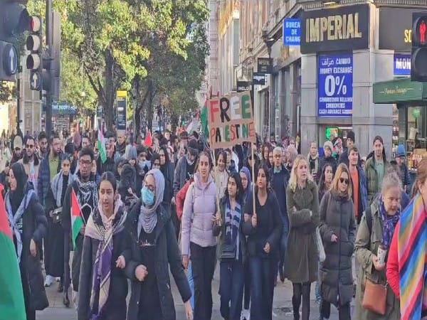 Pro-Palestinian rally kicks off in London amid Israel-Hamas war