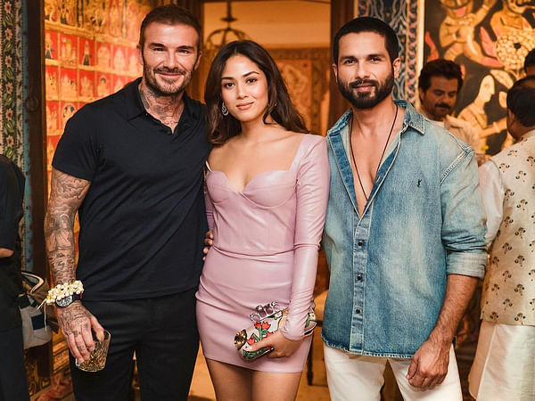Shahid, Mira pose with their teenage crush David Beckham
