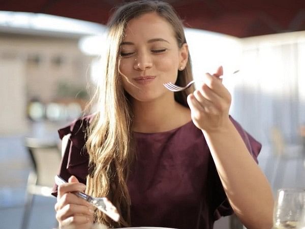 Our sense of taste helps us pace our eating: Study