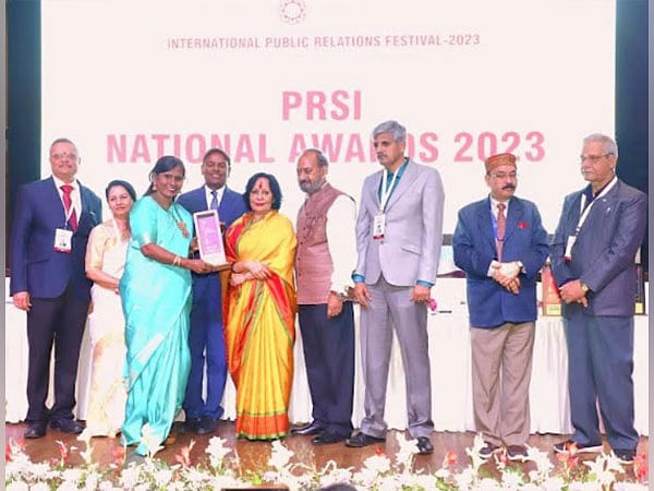 PR Icon Suganthy Sundararaj Receives PRSI National Award for Outstanding Contributions to Healthcare Communications