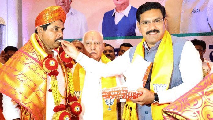 R Ashoka (L) with state BJP president BY Vijayendra and former chief miniter BS Yediyurappa Friday | By special arrangement