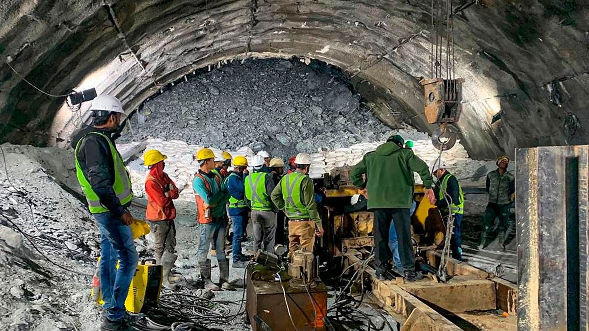 Murmure & kishmish sent, augers at work — rescue of 40 men trapped in Uttarkashi tunnel enters day 5