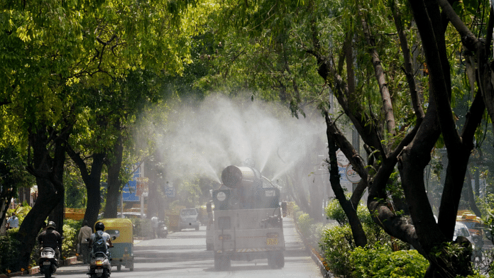 An anti-smog gun being used to curb air pollution, in New Delhi | ANI file