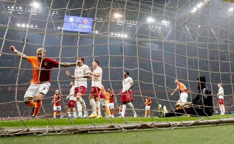 Soccer-Onana woe as Galatasaray fight back to deny Man United – ThePrint – ReutersFeed