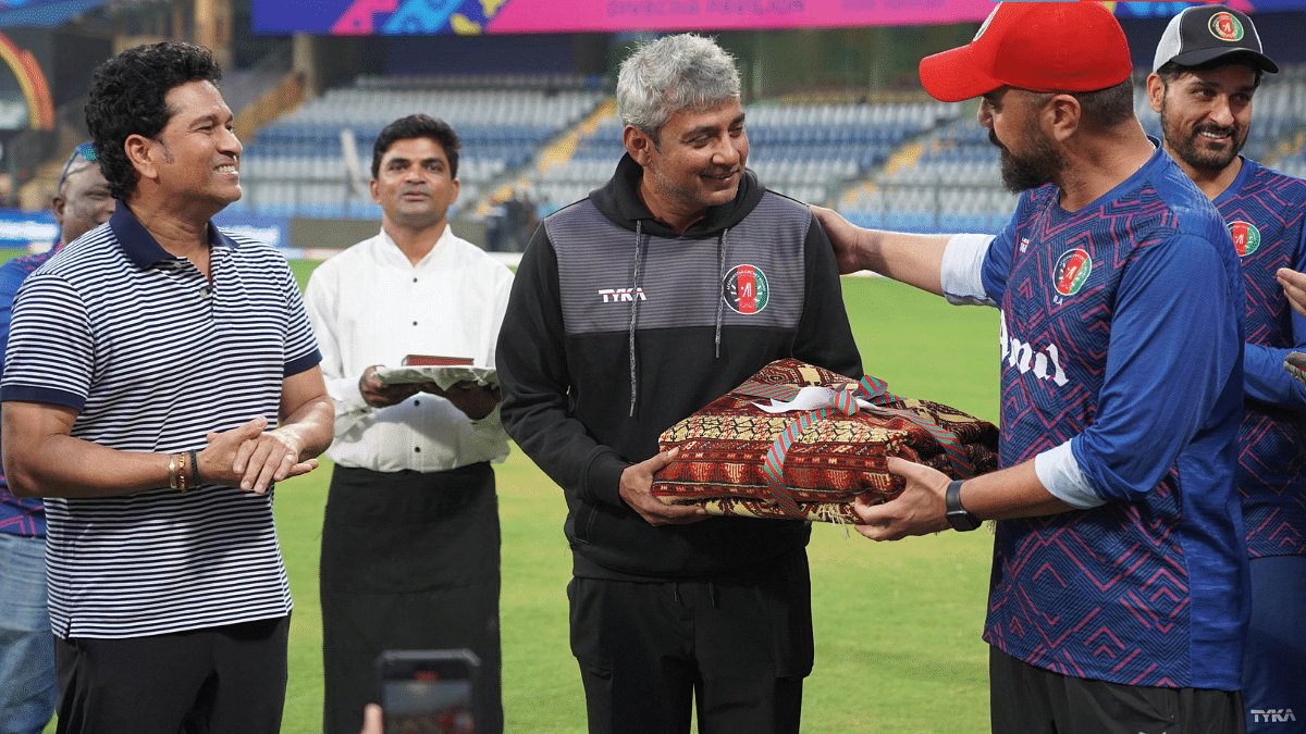 Afghanistan cricket team presents gift to former India cricketer Ajay Jadeja as a token of appreciation | Credit: X/@ACBofficials