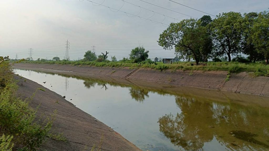 Irrigation canal 