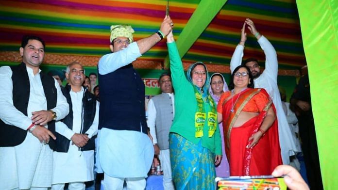 Rita Singh Chaudhary with Haryana Deputy CM and JJP leader Dushyant Chautala | Photo : Dr Rita Singh Sikar/Facebook