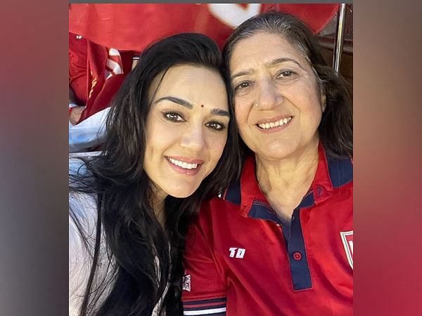 Preity Zinta touches hearts with her heartfelt birthday wish for her mother 