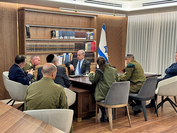 Israeli PM Benjamin Netanyahu Holds Phone Briefing With War Cabinet ...