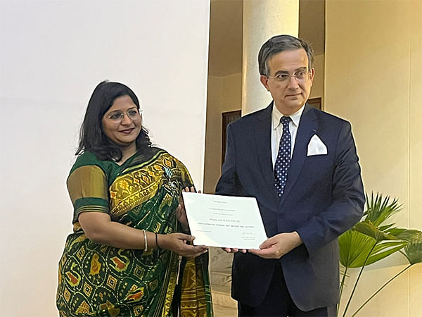 French Ambassador Thierry Mathou confers Chevalier dans l'Ordre des Arts et des Lettres on Aditi Maheshwari