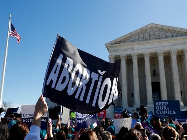 US: Texas Supreme Court blocks pregnant woman with complications from emergency abortion