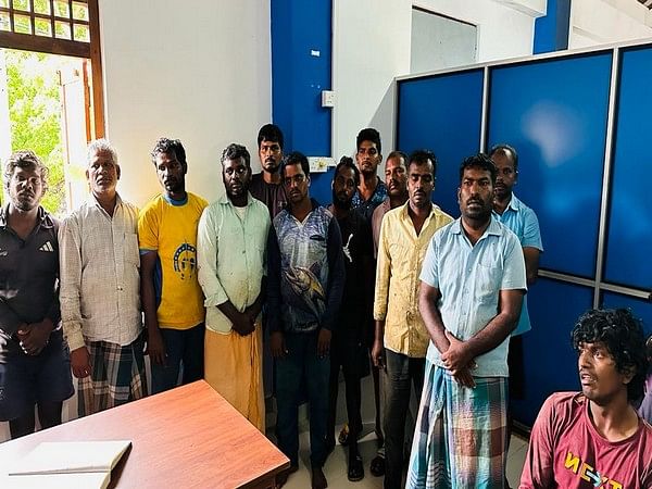 25 Indian fishermen from Tamil Nadu, Puducherry detained by Sri Lankan Navy