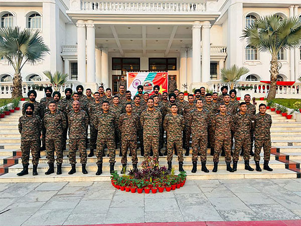 Indian armed forces contingent arrives in Hanoi for Joint Military Exercise 