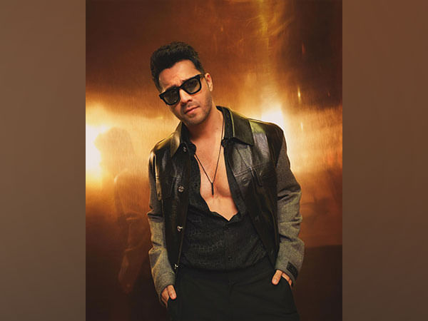 Varun Dhawan injures his leg while shooting for upcoming project Varun Dhawan injures his leg while shooting for upcoming project