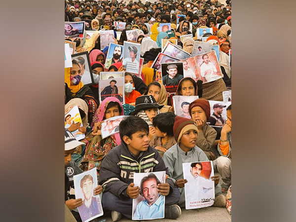 Pakistan: Khan of Kalat condemns Islamabad Police's action against Baloch women Pakistan: Khan of Kalat condemns Islamabad Police's action against Baloch women