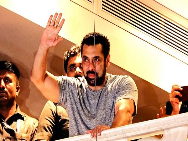 Salman Khan greets fans gathered outside Galaxy apartment on 58th birthday