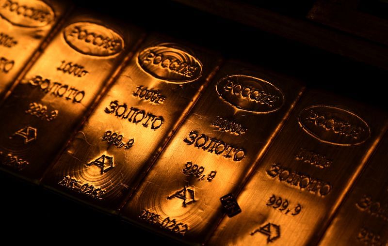 gold-quiet-as-firmer-us-dollar-offsets-falling-yields-theprint