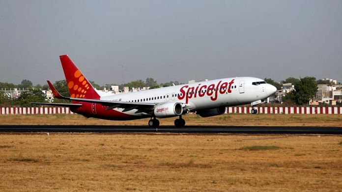 A SpiceJet passenger Boeing 737-800 aircraft takes off from Sardar Vallabhbhai Patel international airport in Ahmedabad, India May 19, 2016. REUTERS/Amit Dave/File Photo