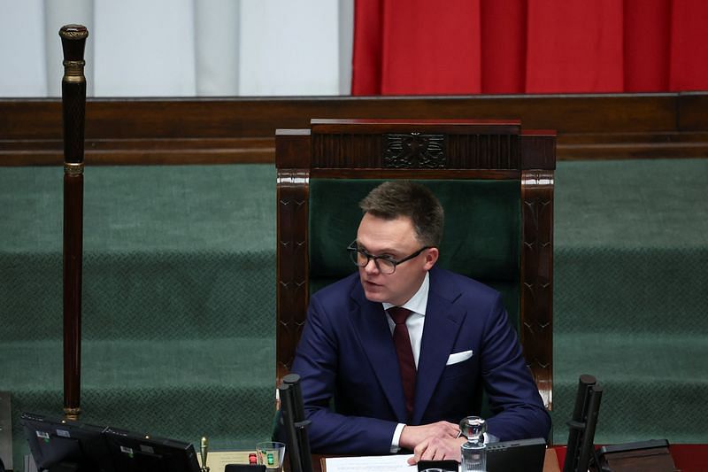 Polska może zerwać umowy podpisane przez ustępujący rząd, mówi marszałek parlamentu