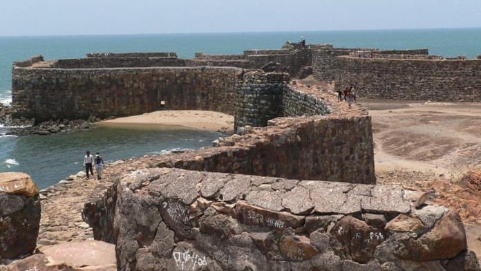 A view of the Sindhudurg Fort | Photo: Wikimedia Commons