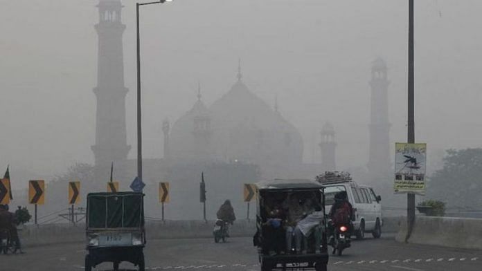 Smog in Lahore | Source: Wikimedia Commons