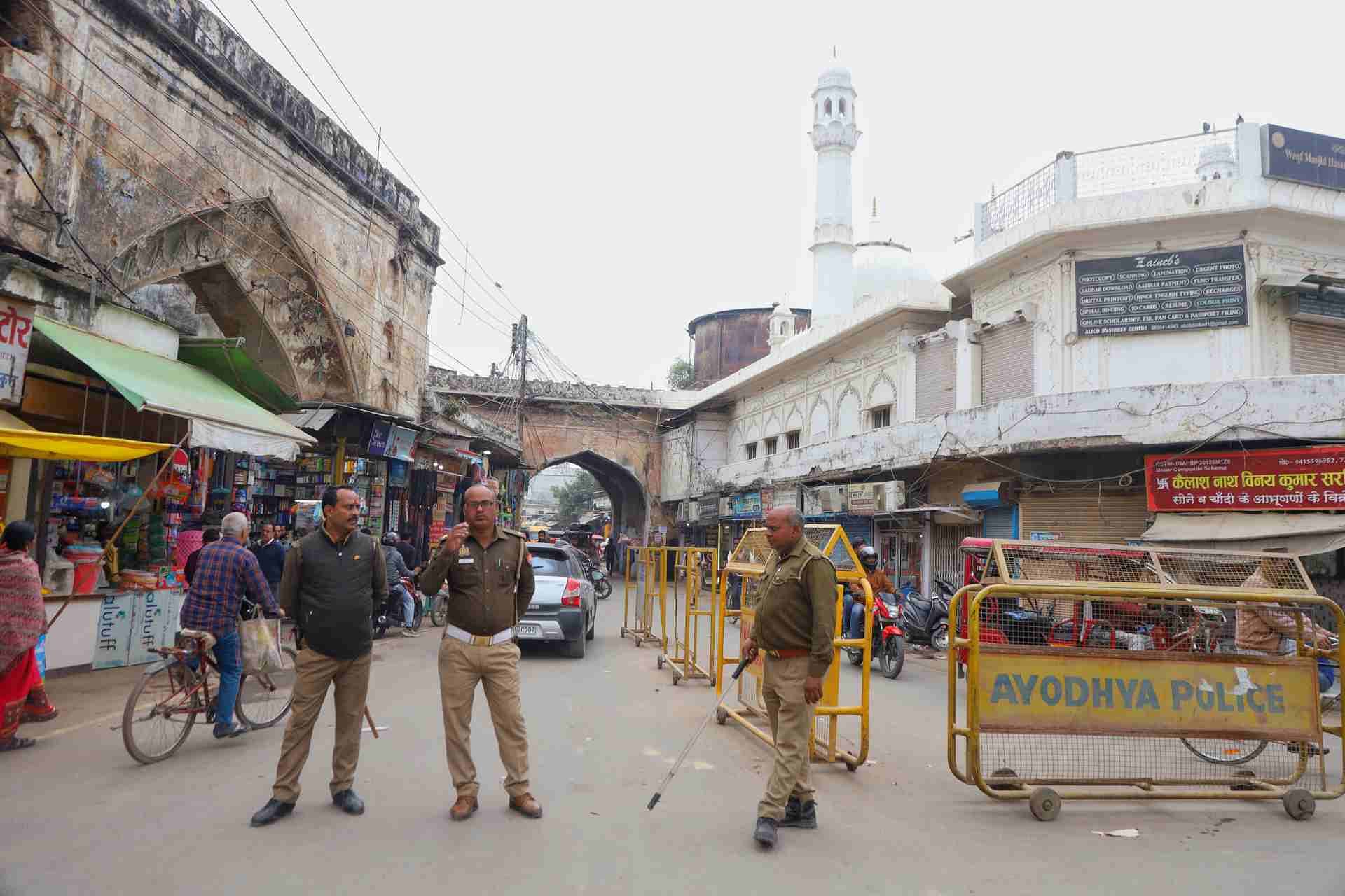 Police personnel at check points erected near the Ram temple compound | Manisha Mondal | ThePrint