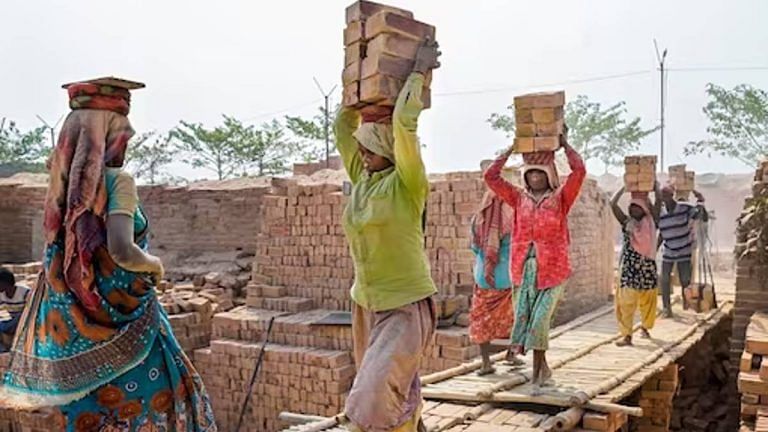 Parliamentary panel recommends increase in MGNREGS wages, linking it to an inflation index