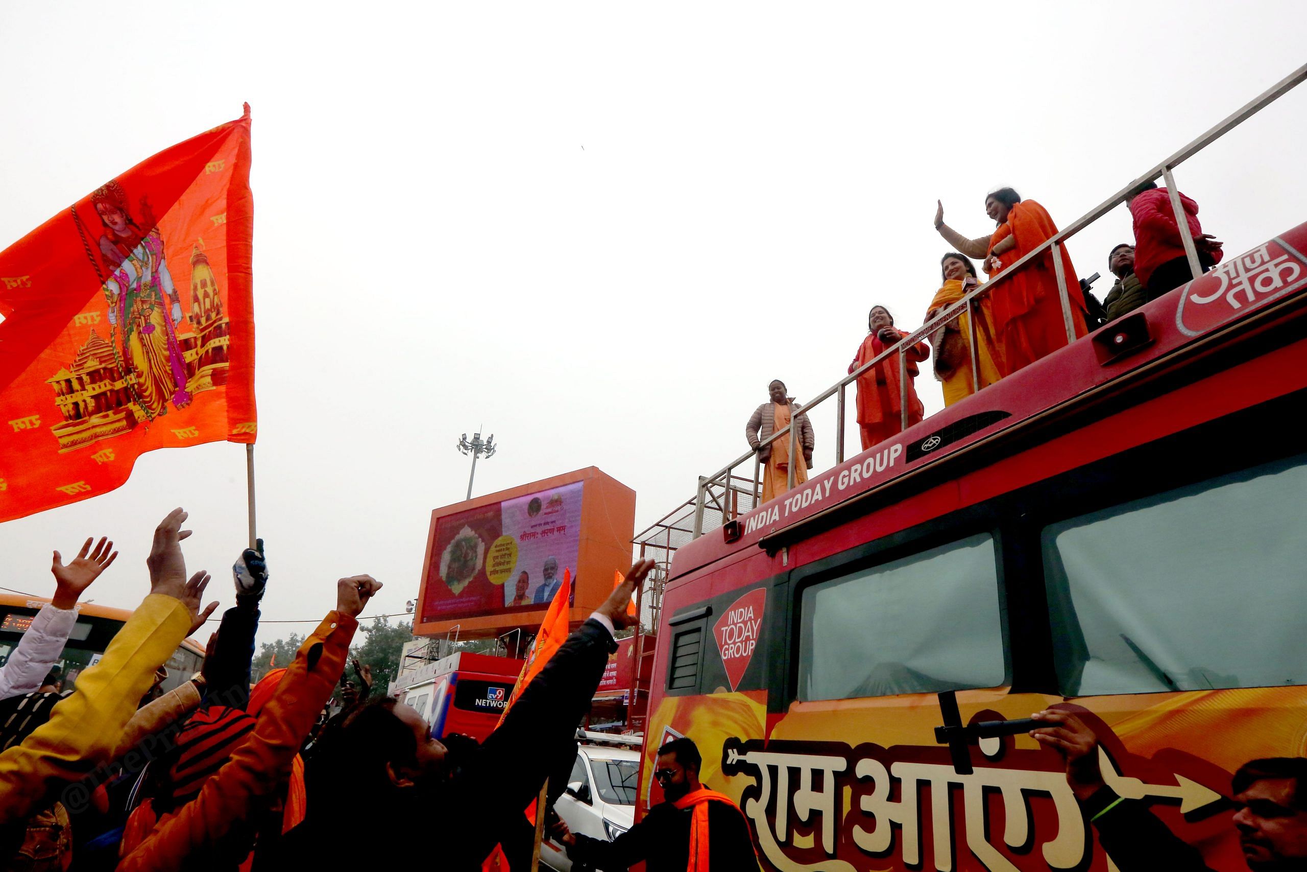 Sadhvi Rithambara waves to crowd at Lata Mangeshkar chowk | Praveen Jain | ThePrint
