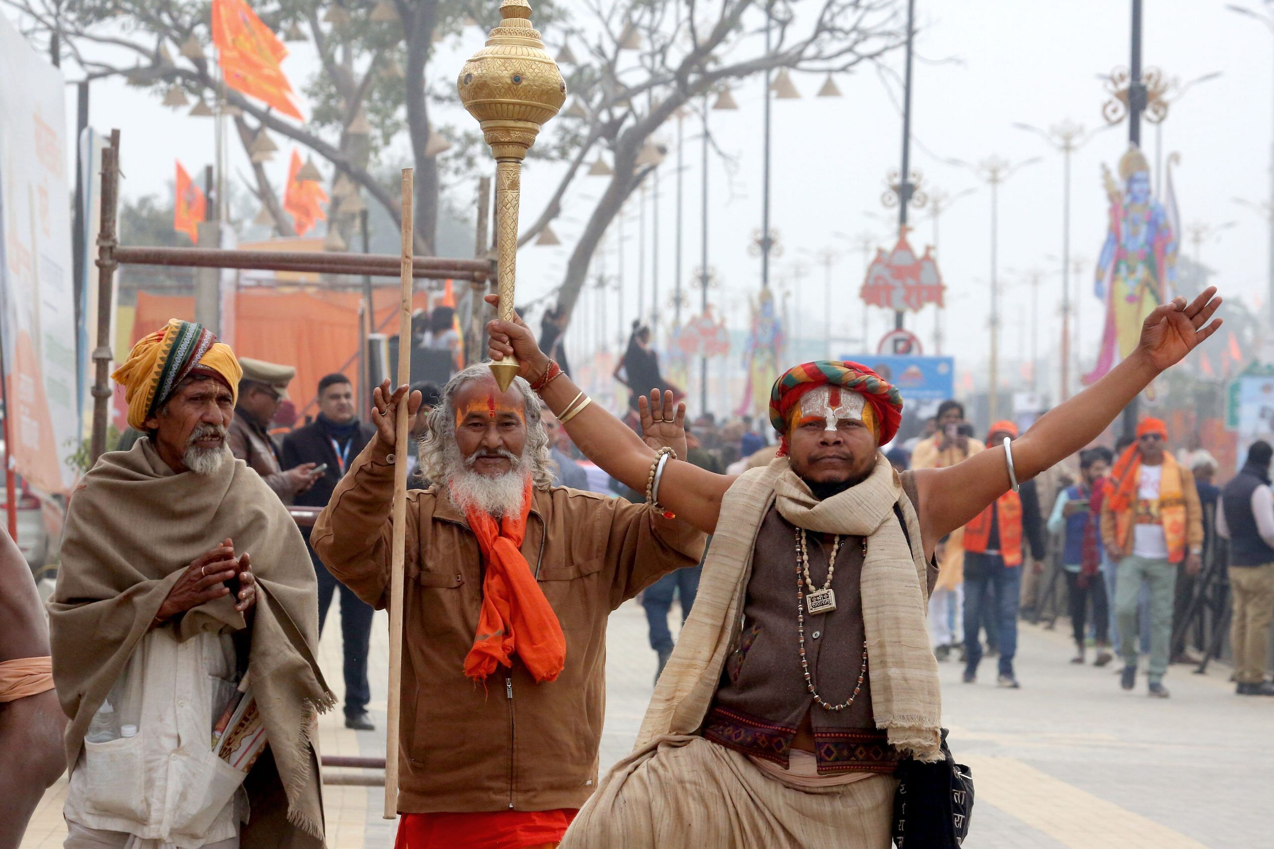 Devotees dance near Lata Mangeshkar Chowk | Praveen Jain | ThePrint