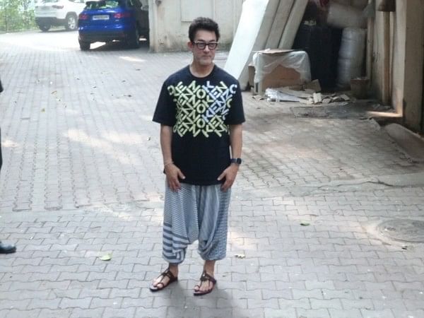 Aamir Khan steps out in casual outfits ahead of daughter Ira's wedding