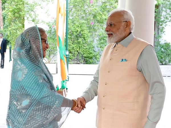 Pm Modi Congratulates Sheikh Hasina On Clinching Fourth Consecutive