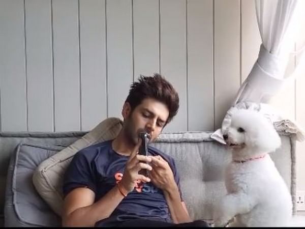 Kartik Aaryan shares playful video with his pet Katori, check out his hilarious caption