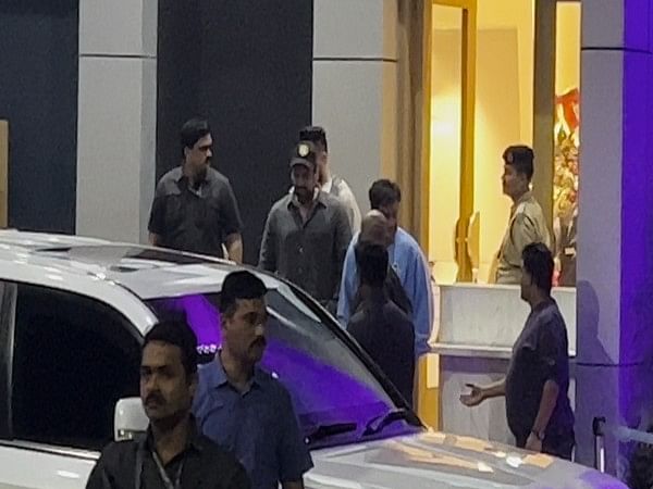 Salman Khan spotted at Mumbai airport, after recent security scare at his Panvel farmhouse   