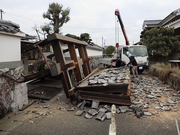 Japan earthquake toll rises to 180, over 120 missing in tremor-hit Ishikawa