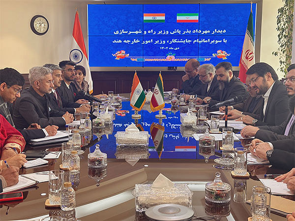 India, Iran hold talks to establish 