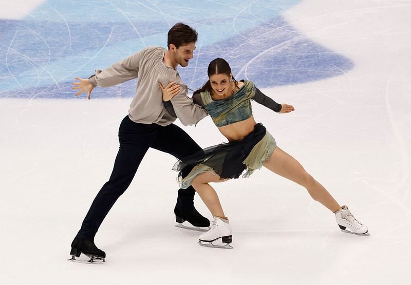 Figure Skating-Canadian Duo Withdraw From Nationals Amid Soerensen ...