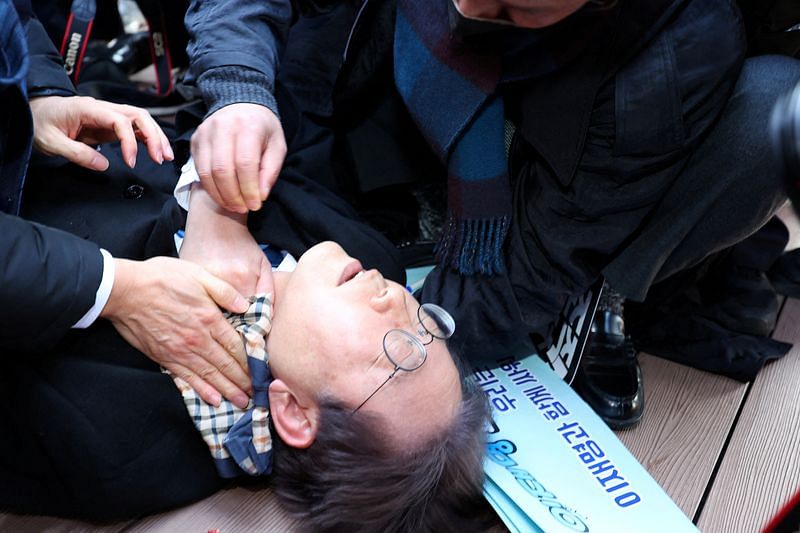 South Korea Opposition Chief Stabbed By Autograph-seeker – ThePrint ...